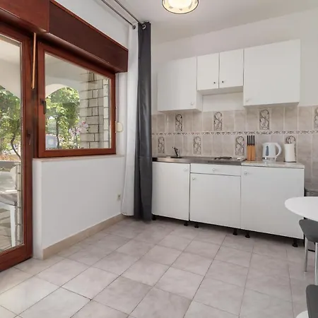 Bozan Apartament *