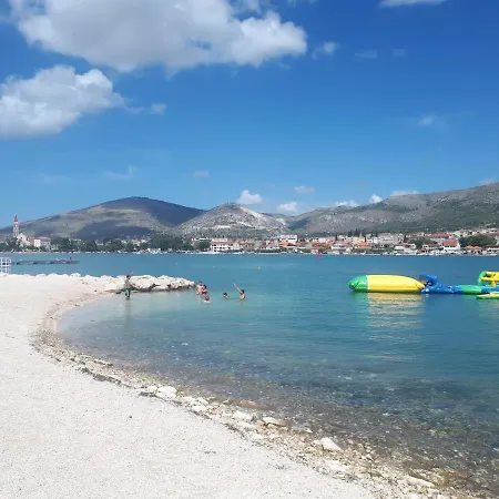 Bozan アパート *