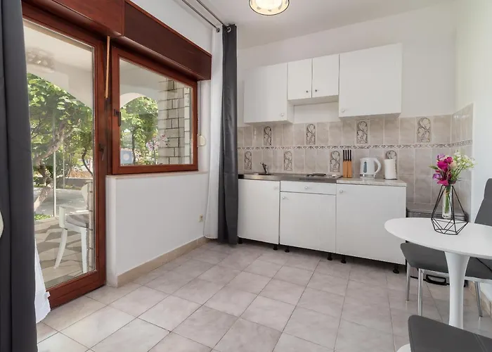 Bozan アパート *